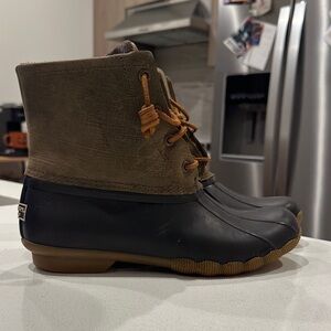 Sperry Brown and Black Ankle Boots